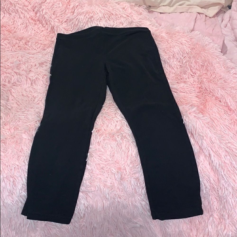 Hue Black Cropped Leggings  